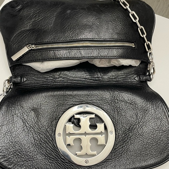 Tory Burch Black Leather Shoulder Bag with Silver Logo - Picture 9 of 12
